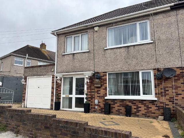 2 bedroom semi detached house to rent