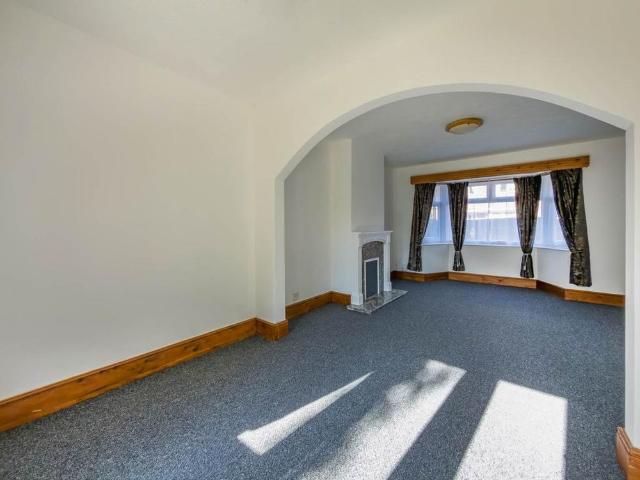 2 bedroom semi detached house to rent