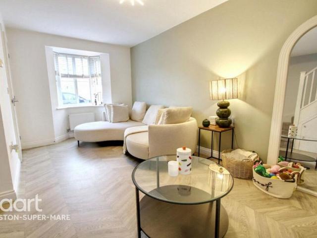 2 bedroom semi detached house to rent