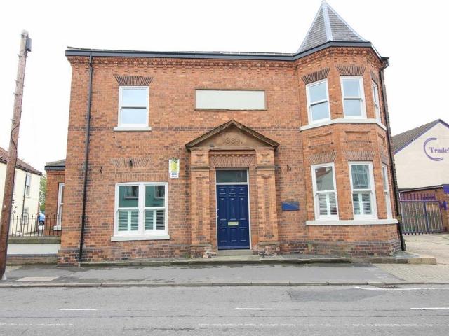 2 bedroom semi detached house to rent