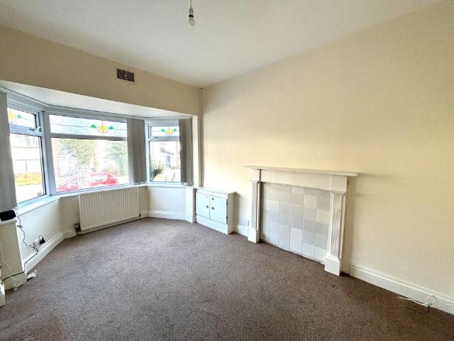 2 bedroom semi detached house to rent