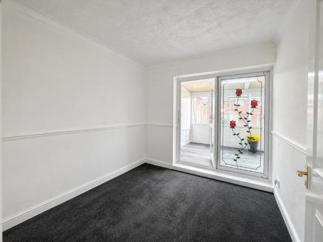 2 bedroom semi detached house to rent