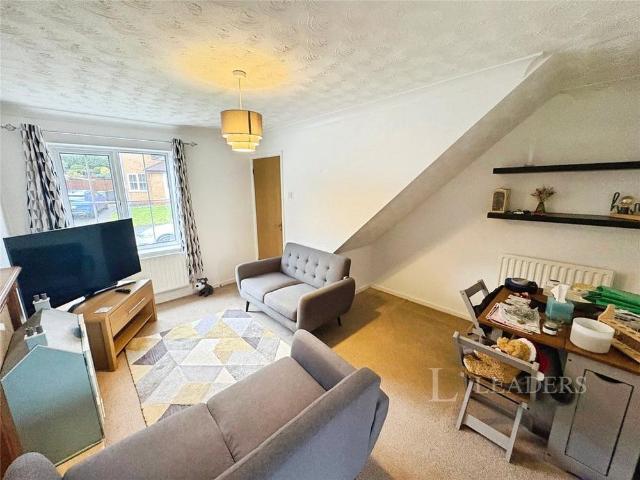 2 bedroom semi detached house to rent