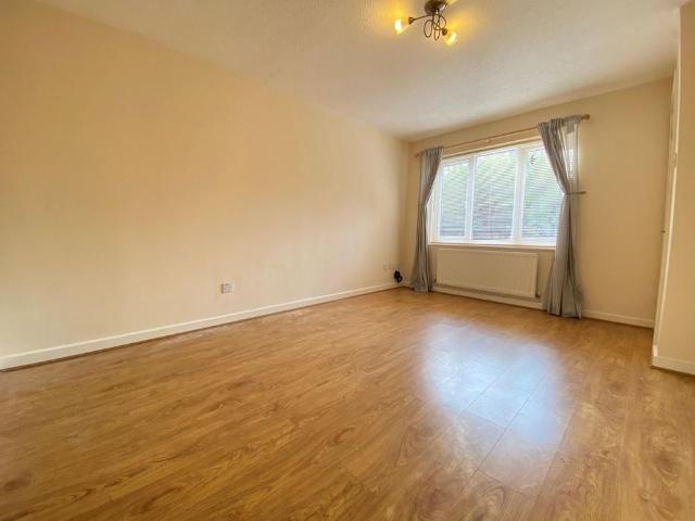 2 bedroom semi detached house to rent