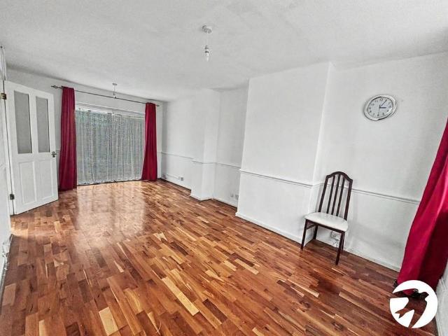 2 bedroom semi detached house to rent