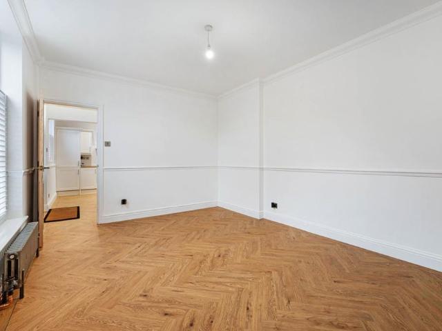 2 bedroom semi detached house to rent