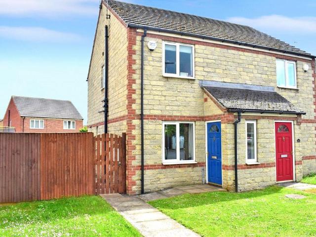 2 bedroom semi detached house to rent