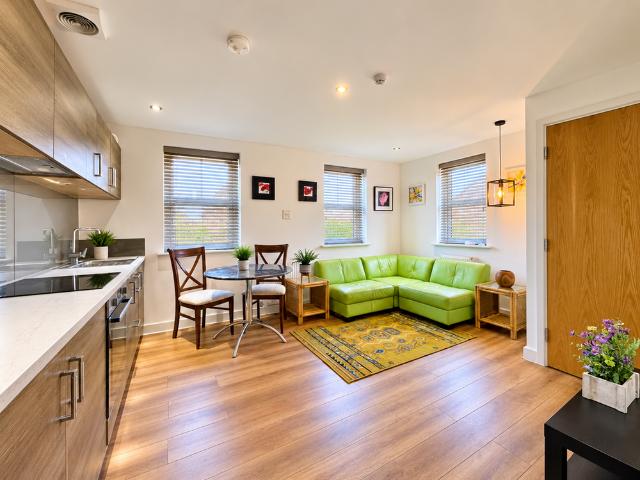 2 bedroom semi detached house to rent