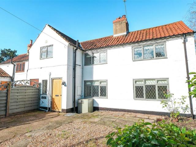 2 bedroom semi detached house to rent