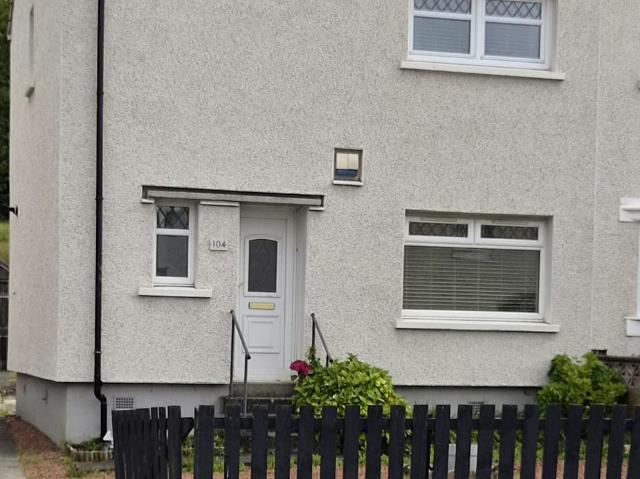 2 bedroom semi detached house to rent