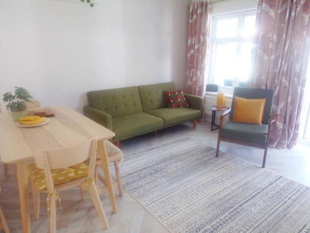 2 bedroom semi detached house to rent