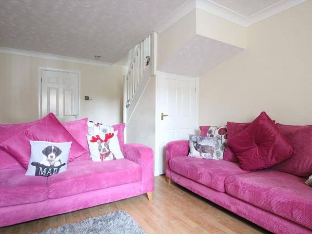 2 bedroom semi detached house to rent