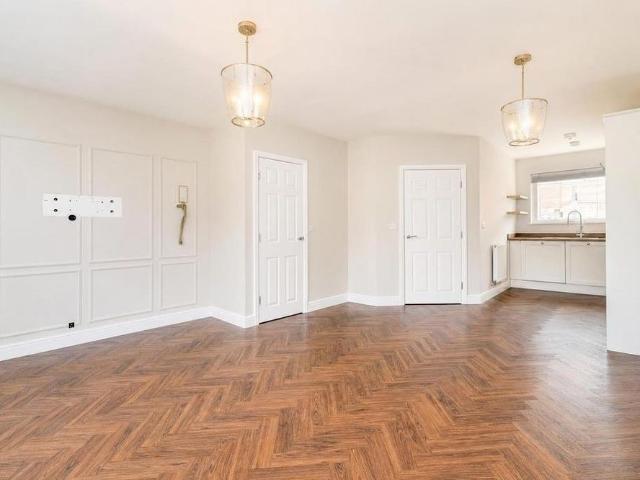 2 bedroom semi detached house to rent