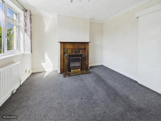 2 bedroom semi detached house to rent