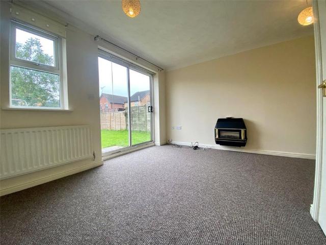 2 bedroom semi detached house to rent