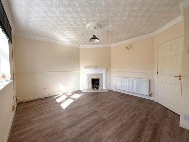 2 bedroom semi detached house to rent