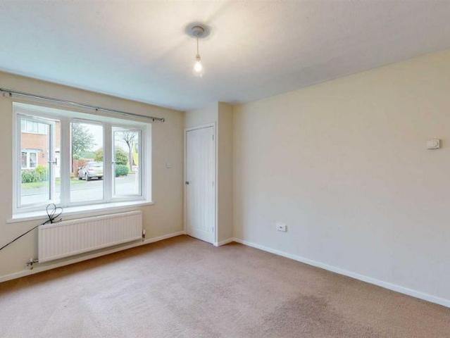 2 bedroom semi detached house to rent