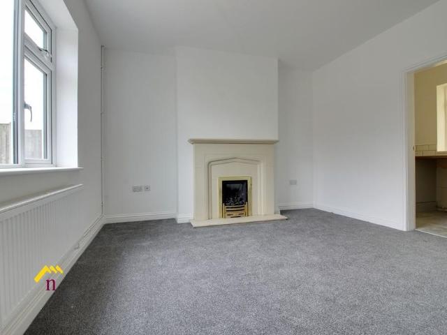 2 bedroom semi detached house to rent