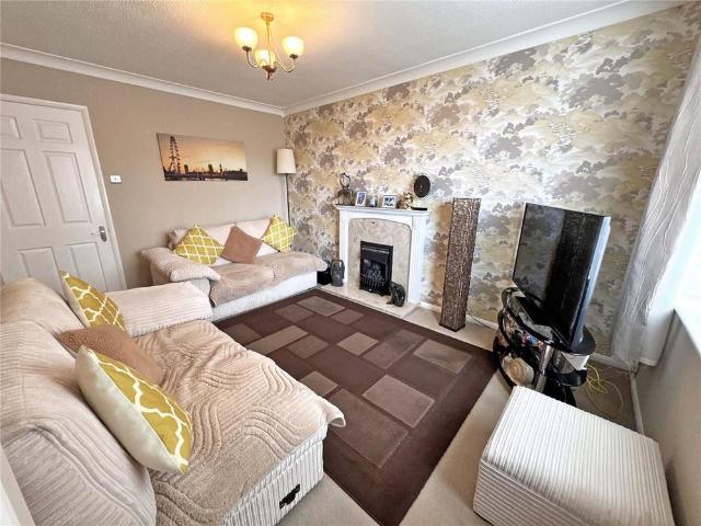 2 bedroom semi detached house to rent