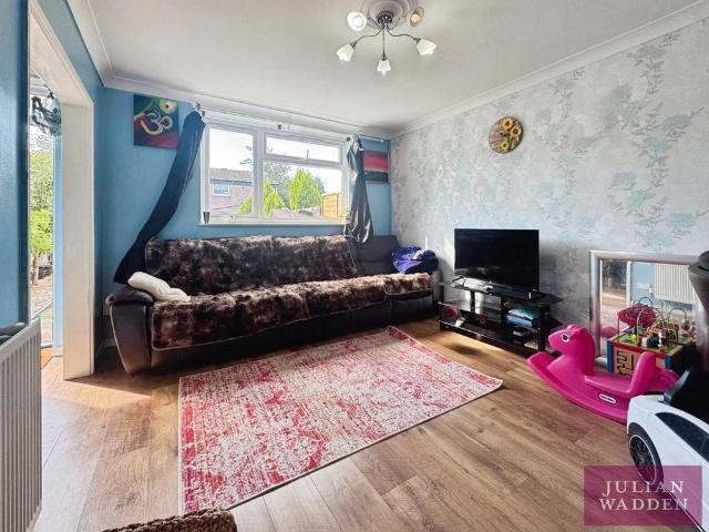 2 bedroom semi detached house to rent