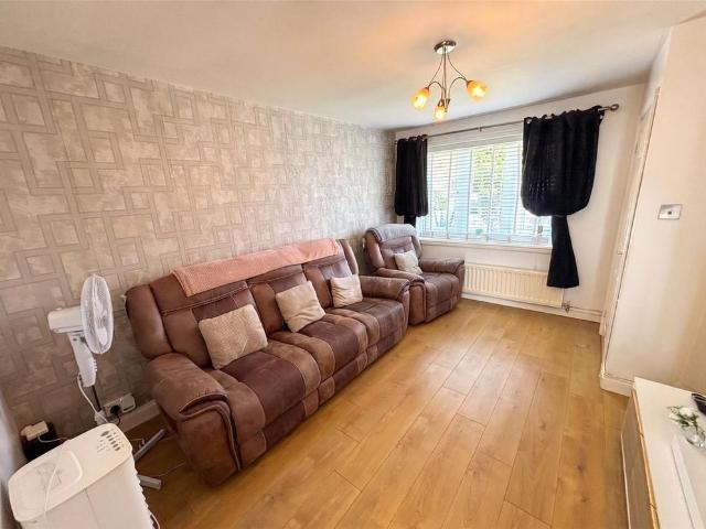 2 bedroom semi detached house to rent