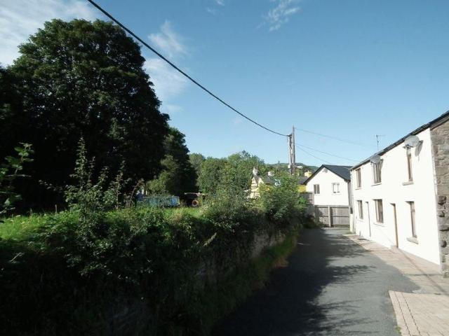2 bedroom semi detached house to rent