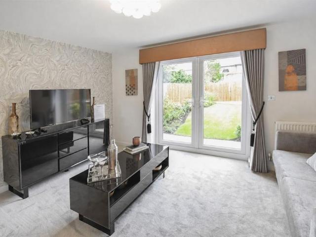2 bedroom semi detached house to rent