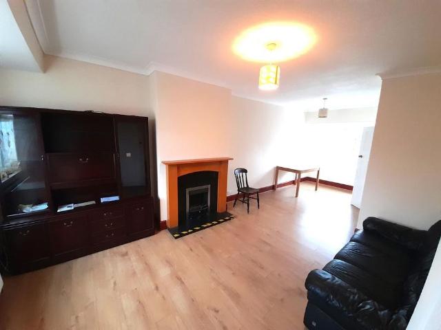 2 bedroom semi detached house to rent