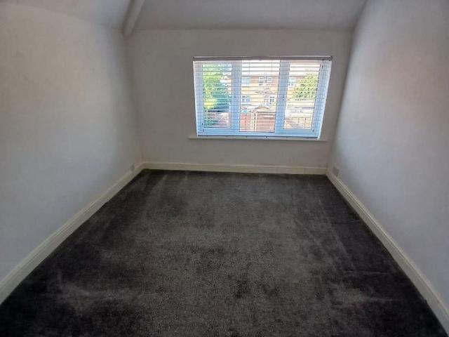 2 bedroom semi detached house to rent