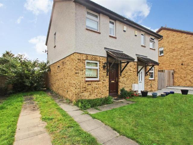 2 bedroom semi detached house to rent