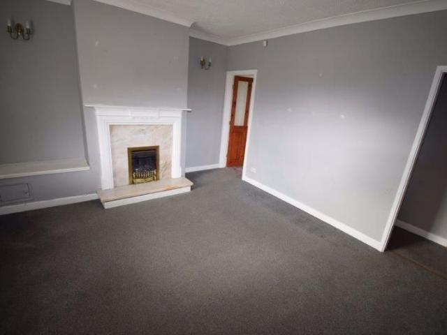 2 bedroom semi detached house to rent