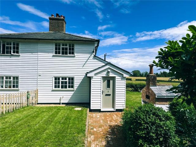 2 bedroom semi detached house to rent