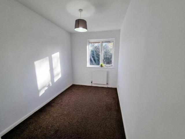 2 bedroom semi detached house to rent