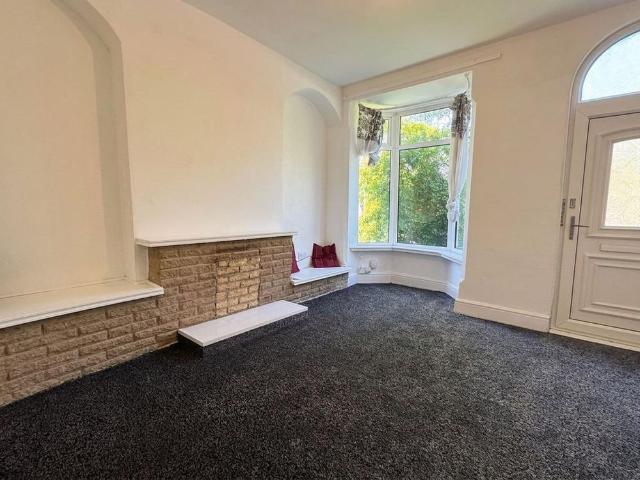 2 bedroom semi detached house to rent