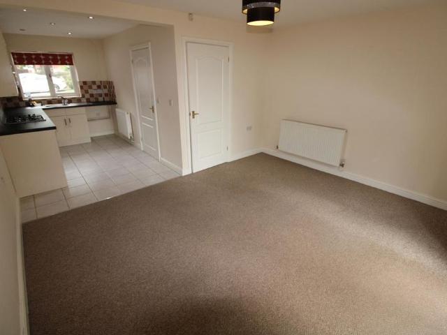 2 bedroom semi detached house to rent