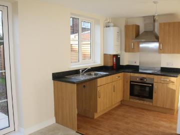2 bedroom semi detached house to rent