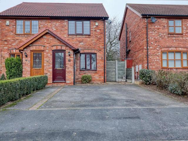 2 bedroom semi detached house to rent