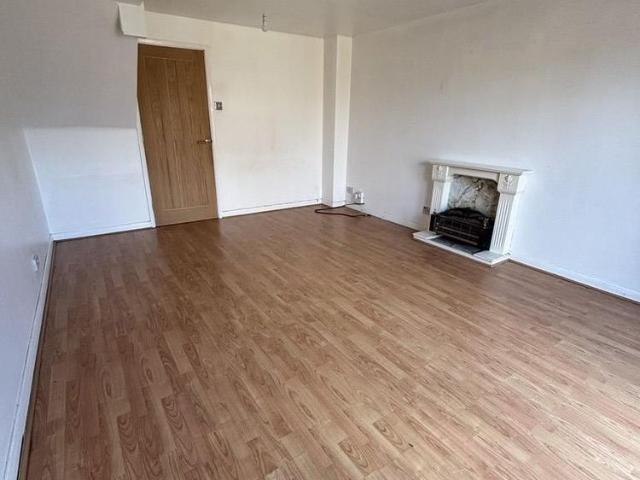 2 bedroom semi detached house to rent