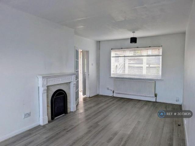 2 bedroom semi detached house to rent