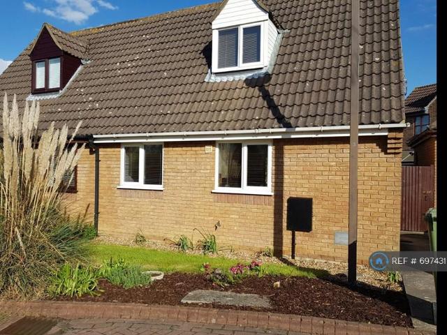 2 bedroom semi detached house to rent