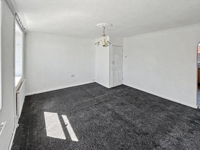 2 bedroom semi detached house to rent