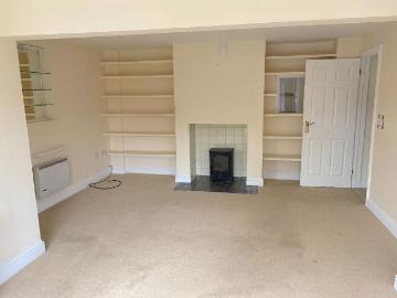 2 bedroom semi detached house to rent