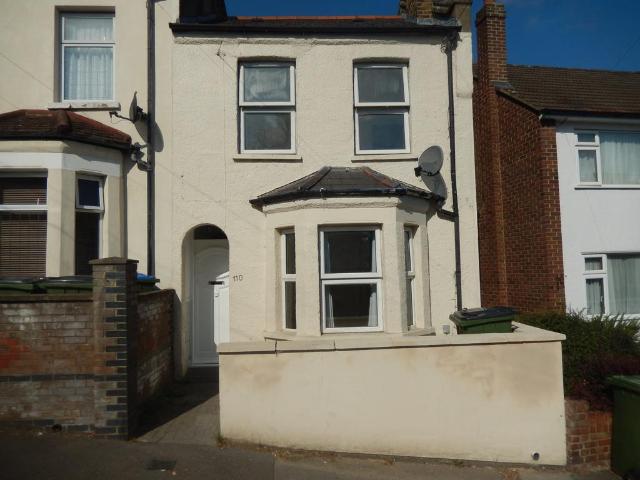 2 bedroom semi detached house to rent