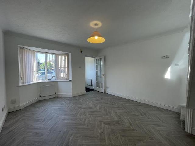 2 bedroom semi detached house to rent