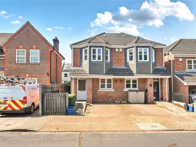2 bedroom Semi detached house to rent