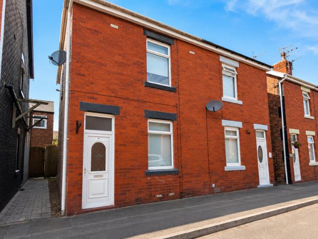 2 bedroom semi detached house to rent