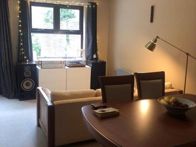2 bedroom semi detached house to rent