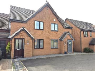 2 bedroom semi detached house to rent