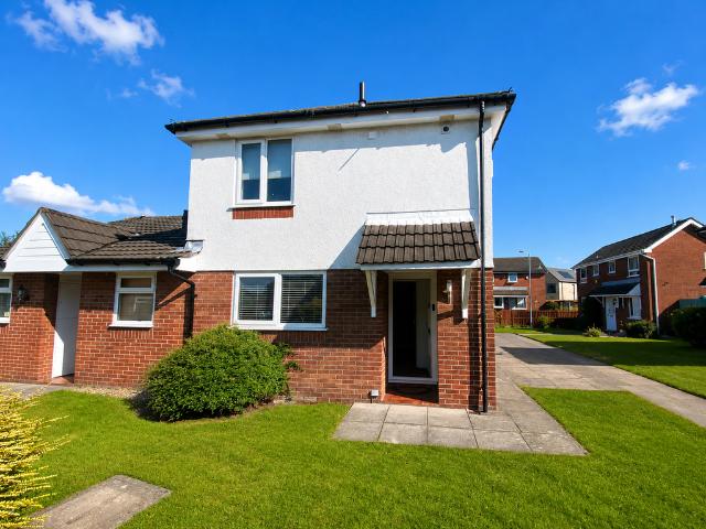 2 bedroom semi detached house to rent