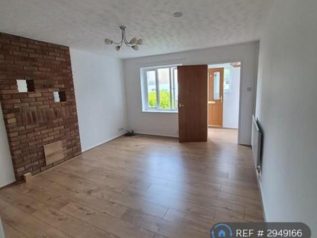2 bedroom semi detached house to rent